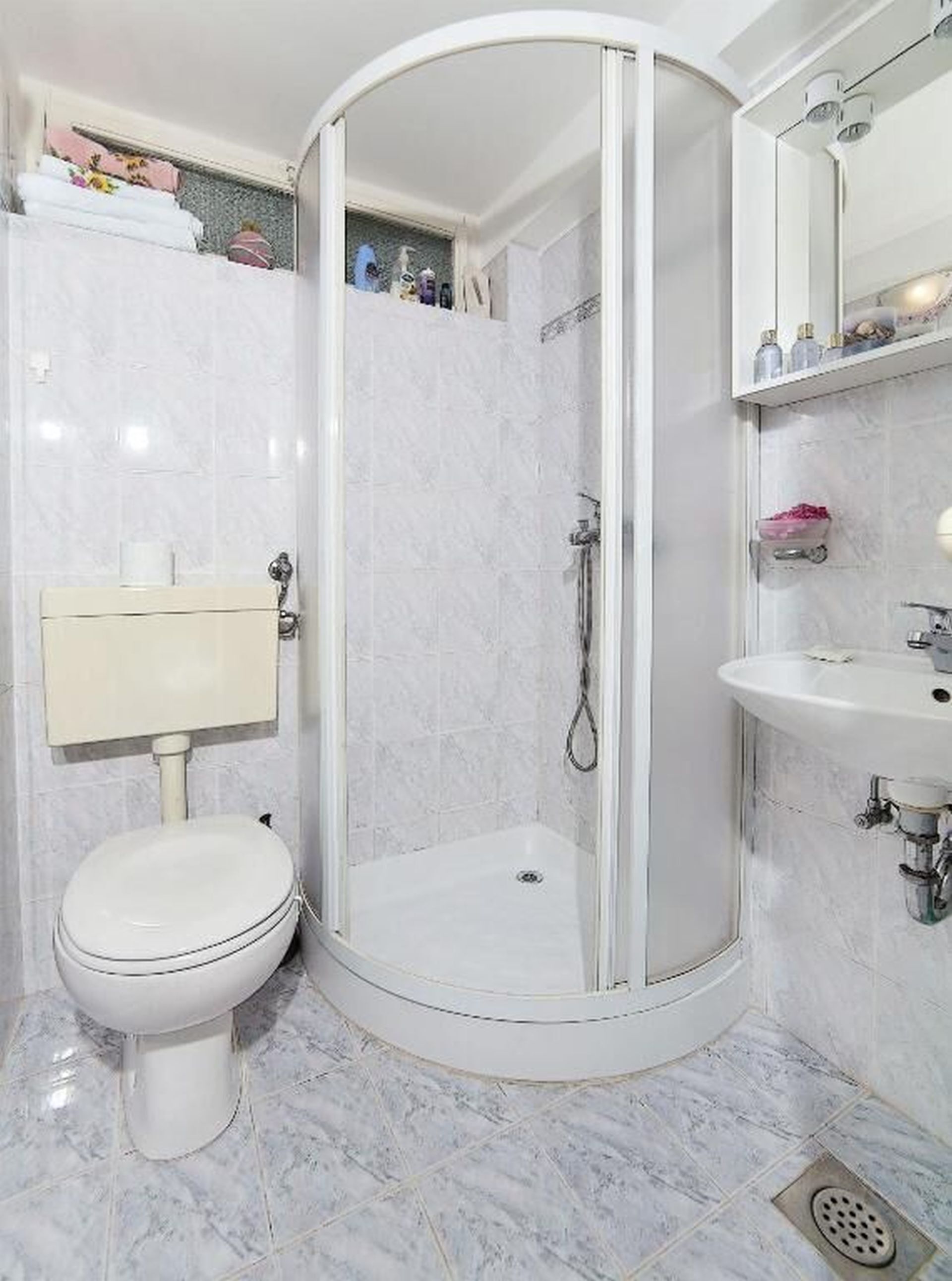 Appartement (A1) | Salle de bain | Douche