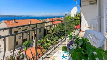 Apartment (A1) | Balcony