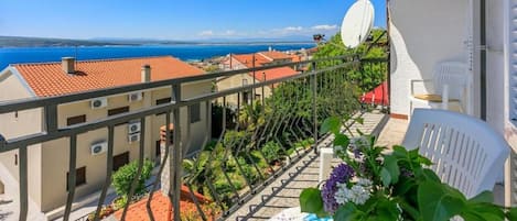 Apartment (A1) | Balcony