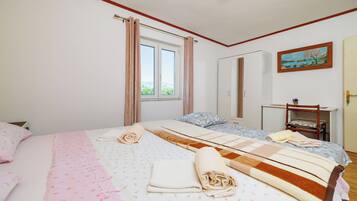 Apartamento (A1) | Wi-Fi de cortesia, roupa de cama