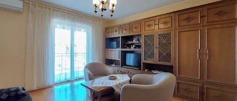 Apartment (A2) | Living room