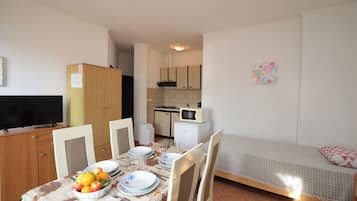 Apartment (A1) | Ruang tamu