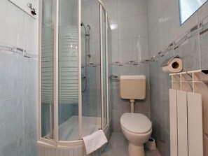 Apartment (A2) | Bathroom - Apartments Zeljko (Crikvenica)