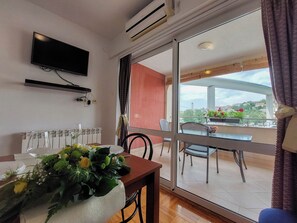 Apartment (A4) | Dining - Apartments Zeljko (Crikvenica)