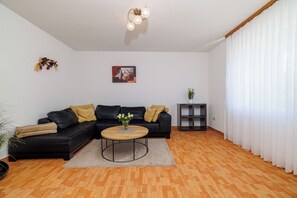 Apartment (A3) | Living room