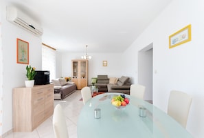 Dining - Apartments Maravera (Novi Vinodolski)