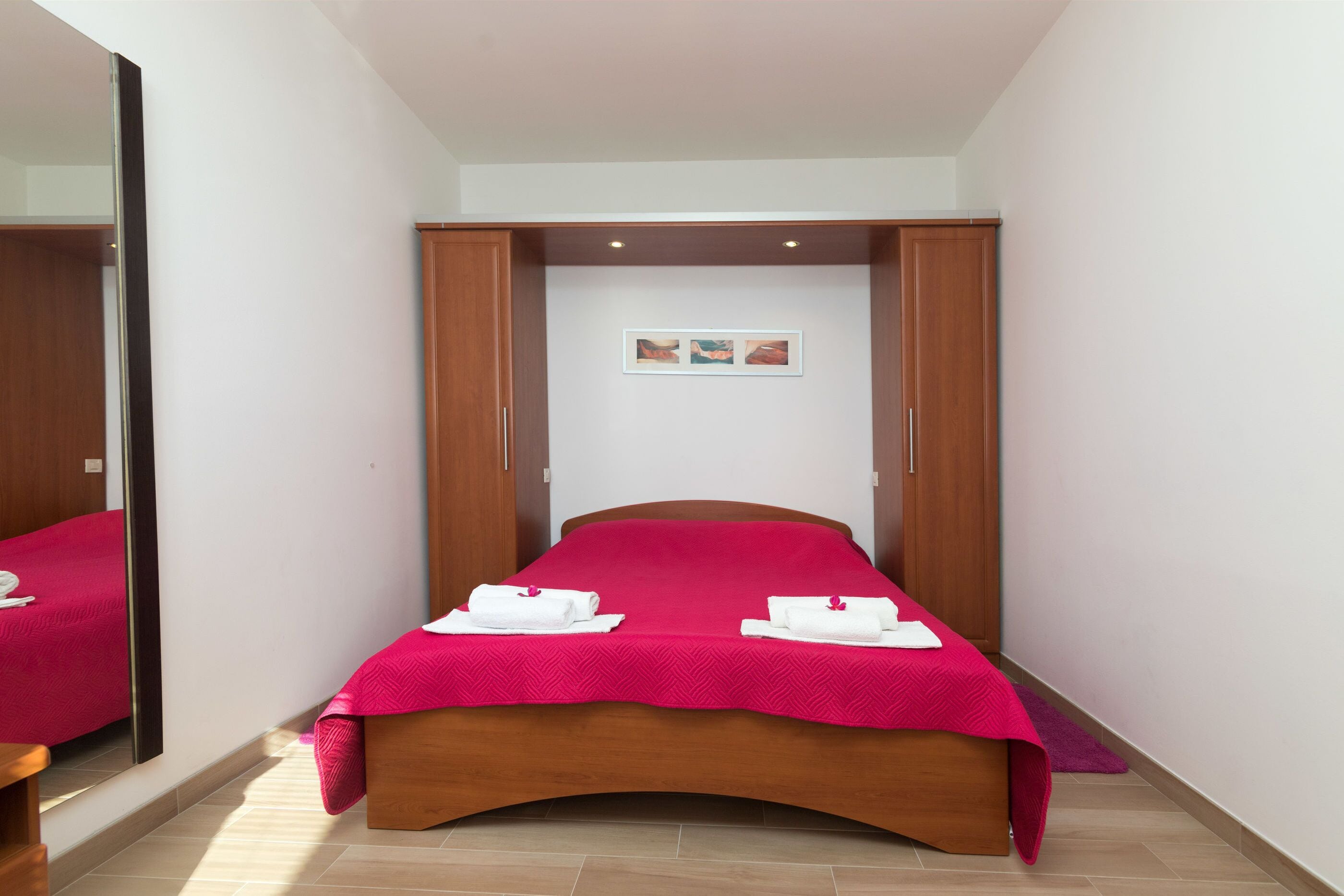 Apartment (A1) | 3 bedrooms, in-room safe, iron/ironing board, free WiFi