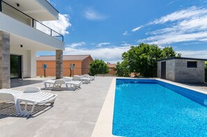 Outdoor pool - Apartments Residence Romance (Krk)