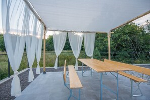 Courtyard - Apartments Residence Romance (Krk)