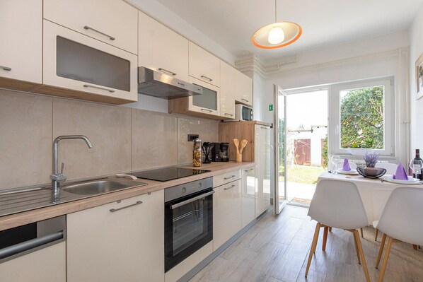 Apartment (A1) | Private kitchen