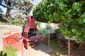 BBQ/picnic area - Apartments Lavanda-kate (Krk)