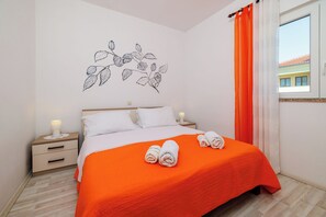 Apartment (A2) | 3 bedrooms, free WiFi - Apartments Klara (Lopar)