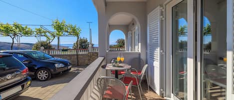 Apartment (A1) | Terrace/patio