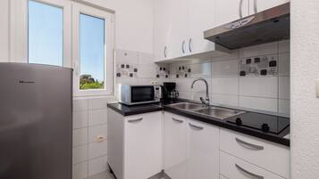 Apartment (A3) | Private kitchen