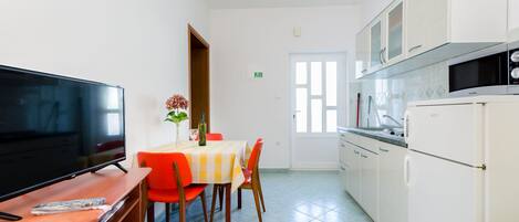 Cuisine privée | Réfrigérateur, surface de cuisson, cafétiÚre à espresso