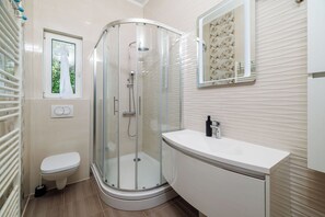 Apartment (A3) | Bathroom