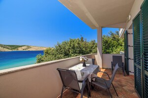 Apartamento (A2) | Vista para a água