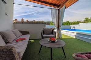 Outdoor pool, a heated pool, sun loungers - House Bozica With Sauna and Pool (Vinodol)