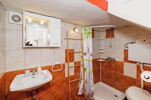 House | Bathroom
