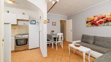 Apartment (A2) | Living room