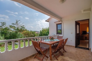 Terrace/patio - Apartments Helena (Lopar)