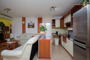 Private kitchen | Fridge, microwave, stovetop, espresso maker