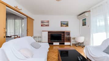 Apartment (A3) | Living room