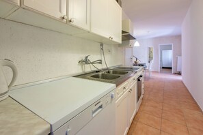 House | Private kitchen - House v (Lopar)