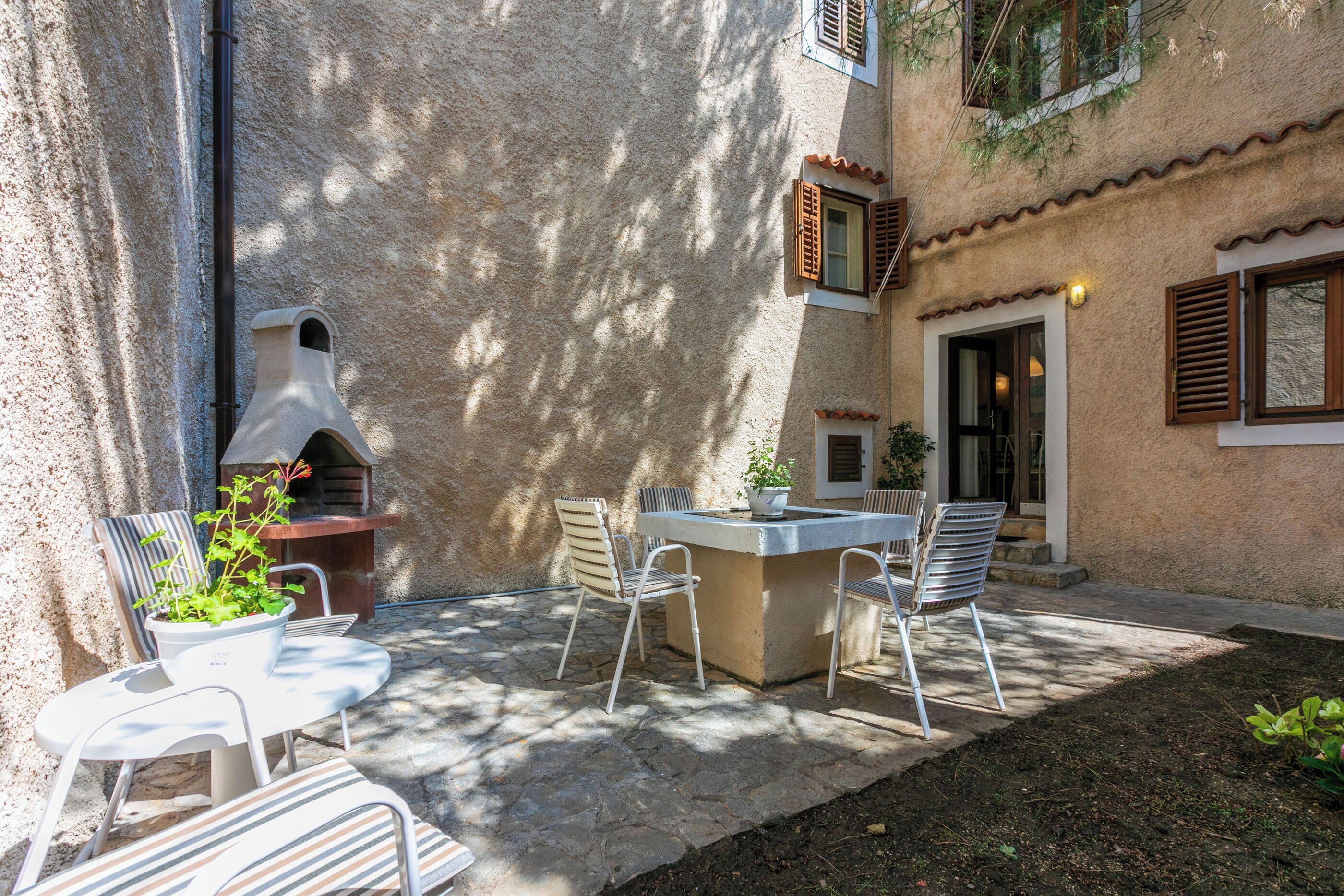 House | Terrace/patio