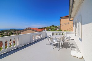 Apartment (A1) | Terrace/patio