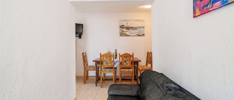 Apartment (A1) | Living room