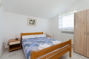 3 bedrooms, iron/ironing board, free WiFi - Apartments Slobodanka (Lopar)