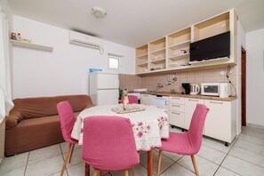 Apartment (A1) | Private kitchen