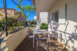 Apartment (A1) | Terrace/patio