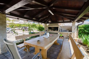 BBQ/picnic area