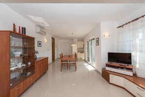 Sala de estar | Televisión y reproductor de DVD 
