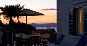 Outdoor dining - Villa Serena (Mirca)
