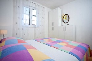 Villa | In-room safe, iron/ironing board, free WiFi