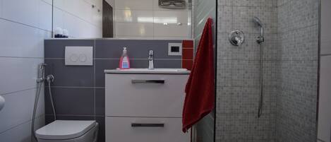 Villa | Bathroom
