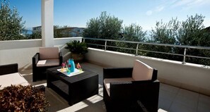 Villa | Balcón