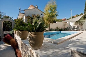 Piscine extérieure