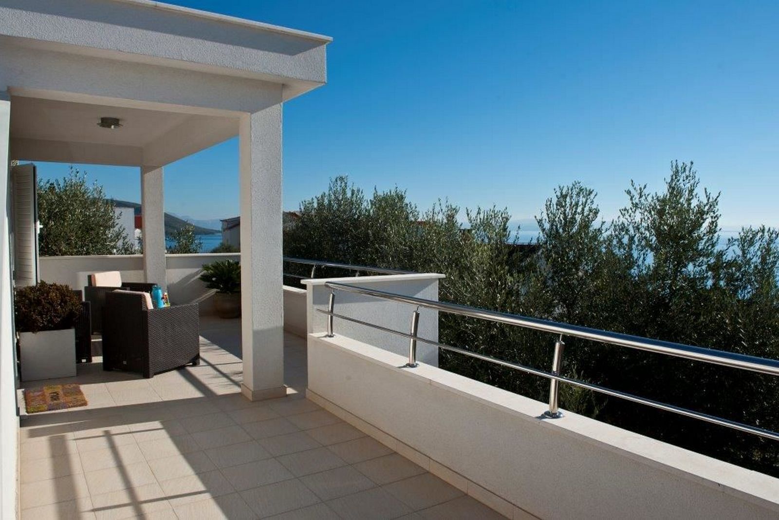 Villa | Balcony