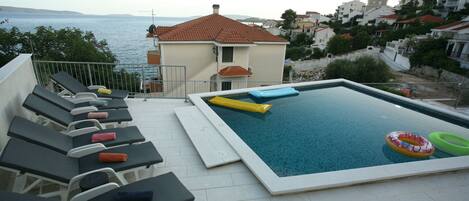 Villa | Outdoor pool