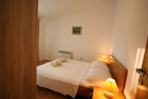 Villa | Coffres-forts dans les chambres, fer et planche à repasser