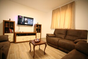 Villa | Wohnzimmer | Kamin
