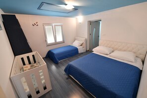 In-room safe, iron/ironing board, free WiFi
