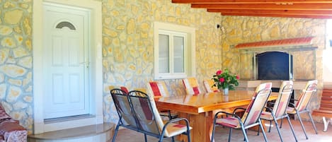 BBQ/picnic area