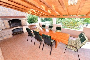 BBQ/picnic Area - Villa Manuela (Hrvace)
