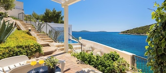 Villa Sine