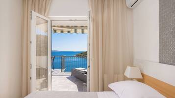 Villa | 6 bedrooms, iron/ironing board, free WiFi